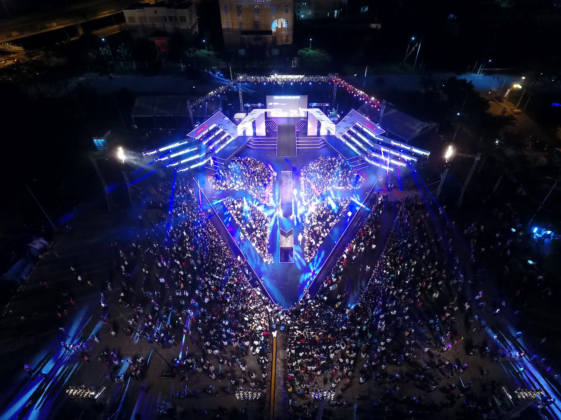 Honda VISION Steps Of Glory 2016